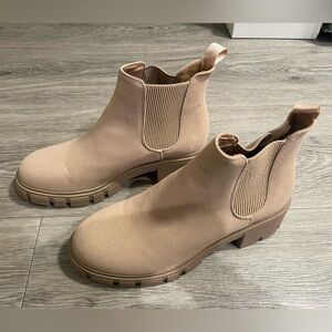 Women’s Chelsea Boots